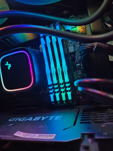 Memória ram DDR4 32GB KINGSTON FURY RGB 4x8 3200mhz