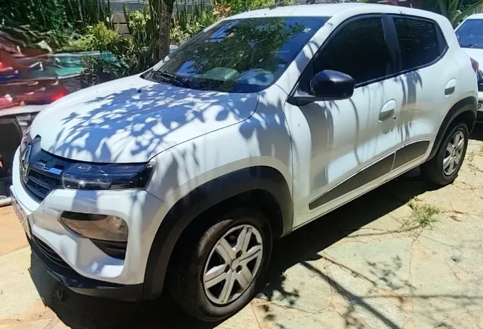 Renault Kwid Intense 1.0 Flex 12V 5P Mec. 2023
