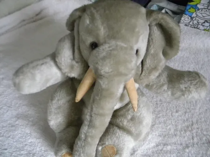 Bicho de Pelúcia Parmalat Anos 90 Elefante Marrom (Perfeito Estado).