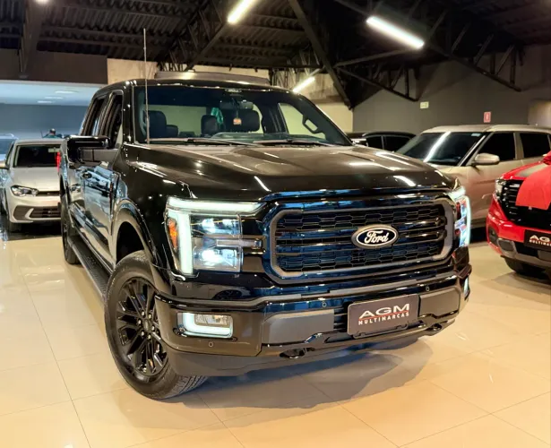 Ford F-150 Lariat Black 4X4 5.0 V8 2024