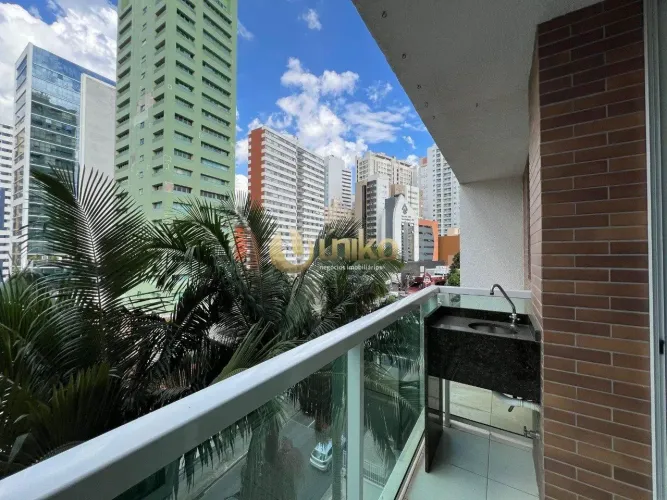 Apartamento com vista definida e sacada no Batel