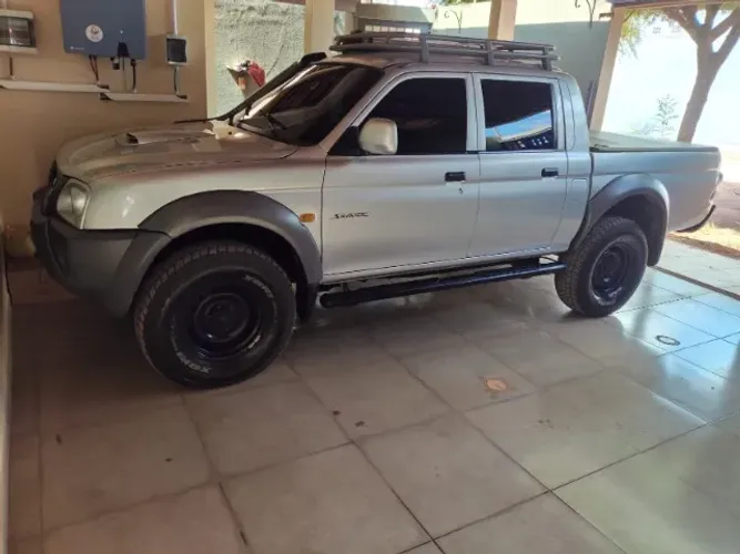 Mitsubishi L200 Outdoor GLS 2.5 4X4 CD TDI Diesel 2010