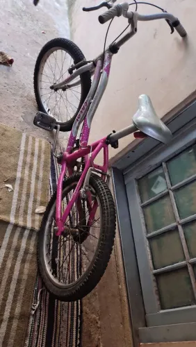Bicicleta CALOI aluminuim aro 20 menina
