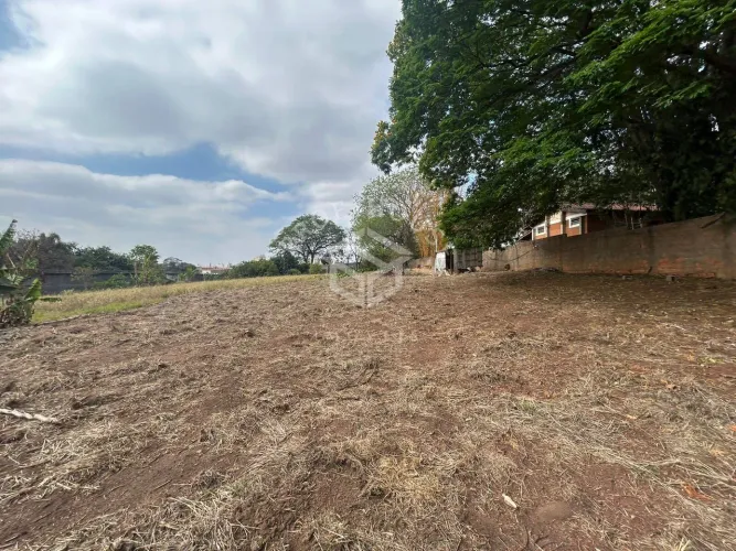 Terreno de chácara à venda no Condomínio Estância Eldorado em Limeira-SP