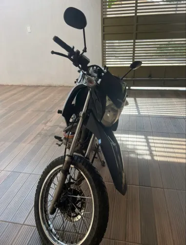 Bros 150 preta 