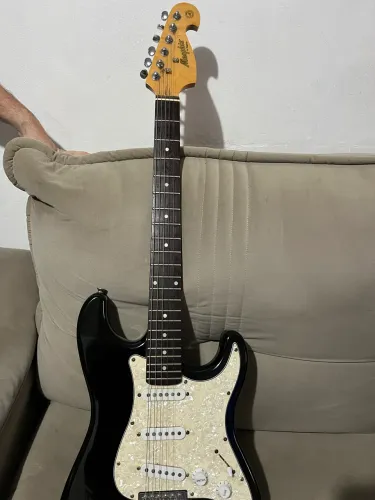 VENDO GUITARRA TAGIMA MG-32BK