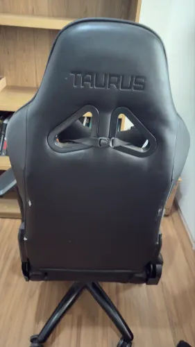 Cadeira gamer taurus usada