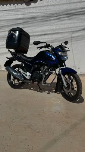 Vendo Moto Titan 2024