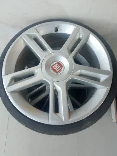 Roda original fiat aro 17
