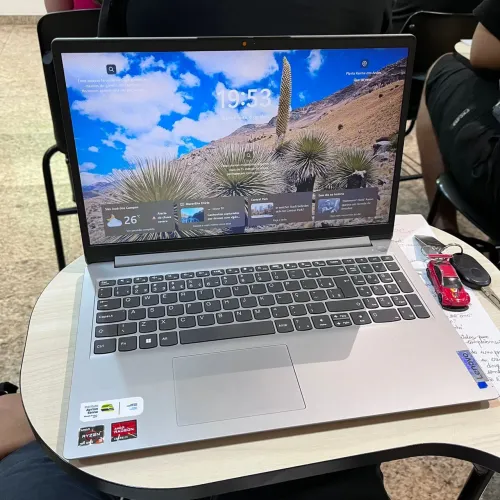 Notebook Lenovo Ryzen 3 - Windows