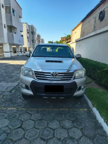 Toyota Hilux CD SRV D4-d 4X2 3.0 163cv TDI Dies 2013