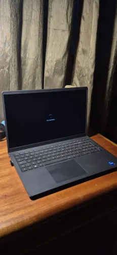 DELL inspirion 15 3520