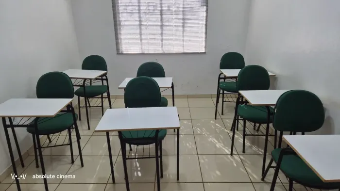 Jogo de mesa e cadeira