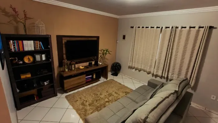 EXCELENTE CASA TODA NA LAJE, QUADRA 305 DO RESIDENCIAL OESTE