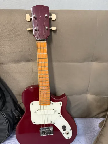 Mini Guitarra Elétrica Infantil Funcionando + Capa (Sem Cabo)