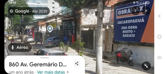 Alugo kitinete 600,000. Não paga água nem luz -3° andar -PECHINCHA.