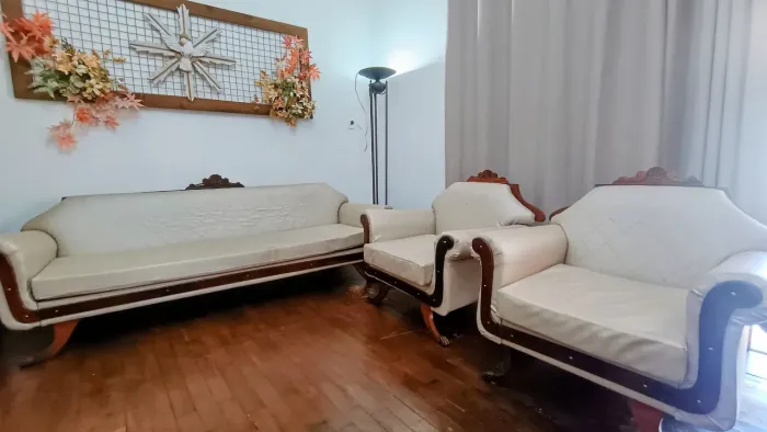 Belo jogo de sofá antigo