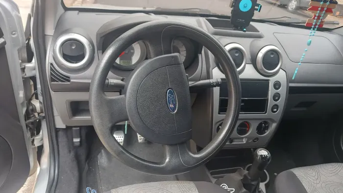 Ford Fiesta Sed. 1.6 8V Flex 4P 2008