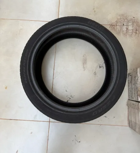Pneu Pirelli P Zero
