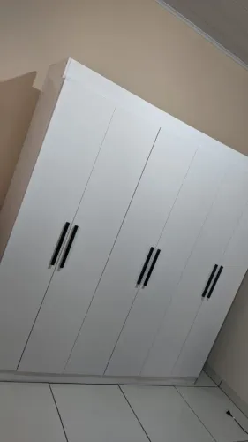 Vendo guarda roupa casal semi novo entrega e montagem grátis 