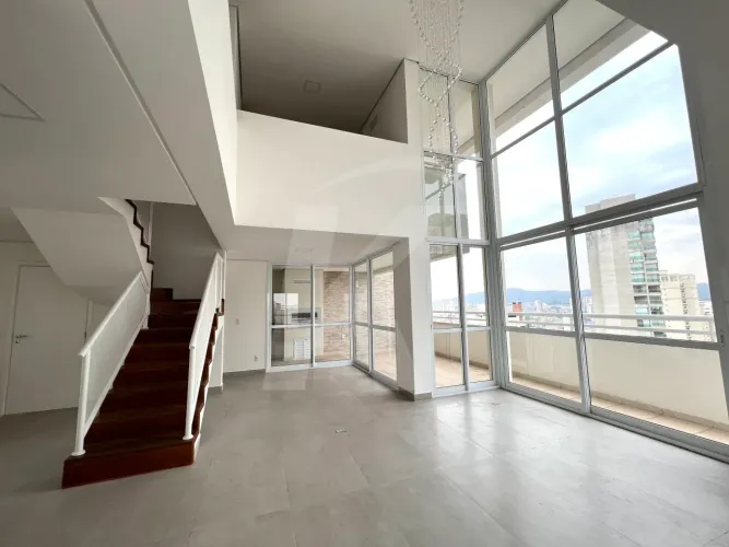 Cobertura de Alto Padrão à Venda no Alto de Santana, 315 m², 4 Suítes e Vista Panorâmica