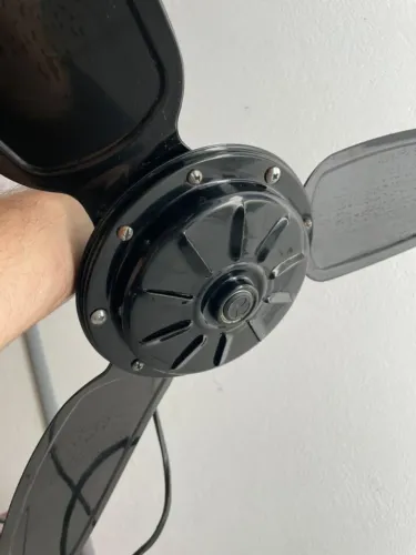 Ventilador de Teto Preto 220V