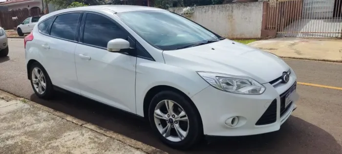 Ford Focus 1.6 S/se/se Plus Flex 8v/16v 5P 2014