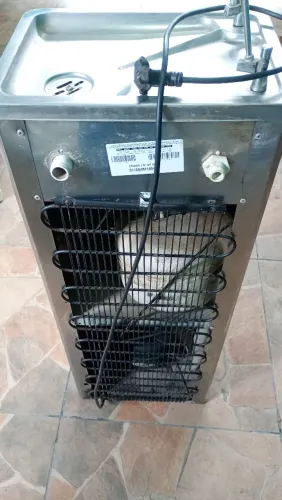 Bebedouro inox 220v