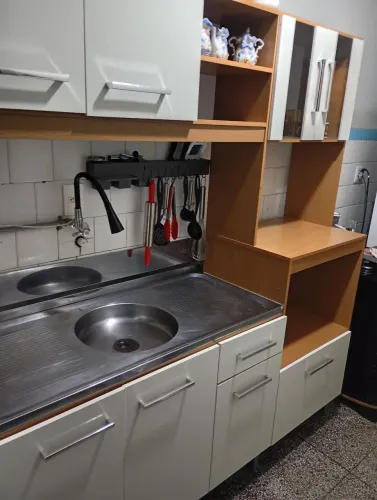 Vendo armário de cozinha 