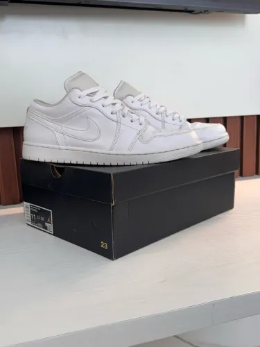 Air Jordan 1 Triple White 43