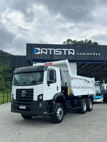 VW 31-330 6X4 - Caçamba de 14m3 -apenas 80 mil km