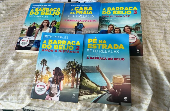 Coleção Beth Reekles - A Barraca do Beijo + extras