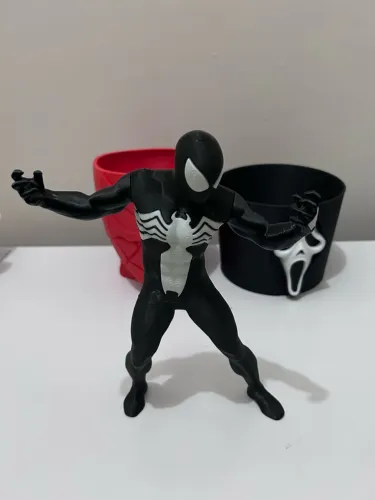 Boneco Homem-Aranha Traje Preto 3D - Simbionte - Colecionável Geek