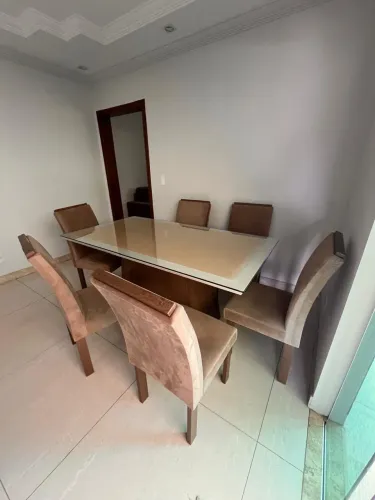 Mesa de jantar- 6 lugares