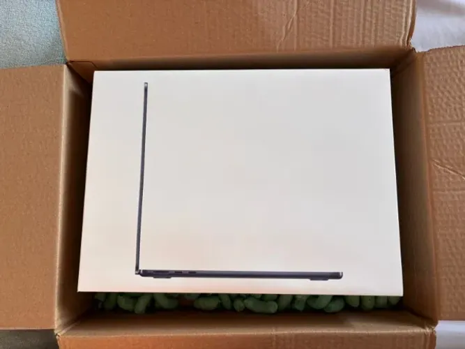 MacBook Air M4 - 16GB / 256GB