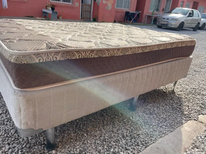 Cama box de casal + colchão