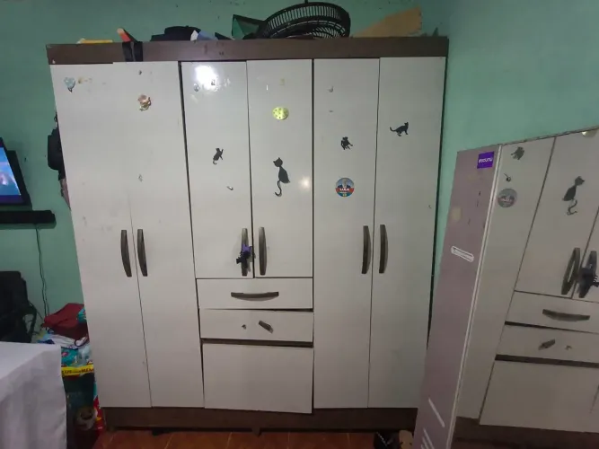 VENDO GUARDA ROUPA DE CASAL
