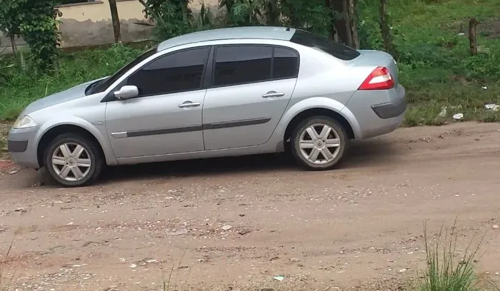 Renault Megane Sedan Dynamique Hi-flex 1.6 16V 2007