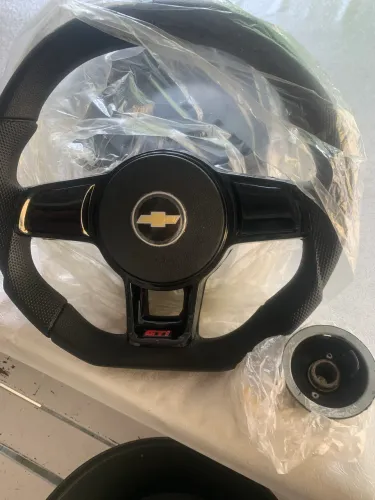 Volante esportivo para corsa Classic .