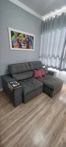 Sofá em bom estado.