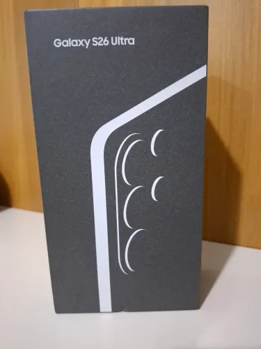 S26 ultra 256GB 1 mês de uso estado de zero com NF e garantia ate 09/27