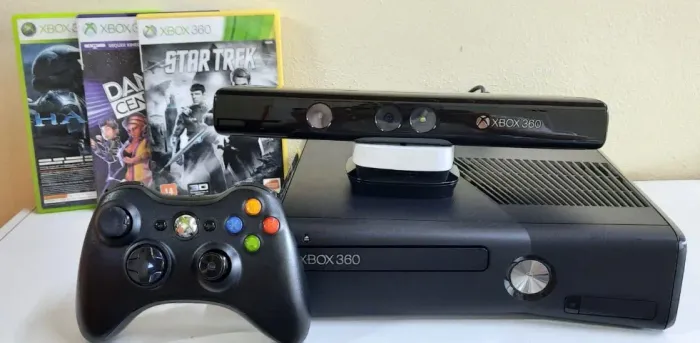 Xbox 360 Slim 4gb + 1 Kinect + 3 Jogos