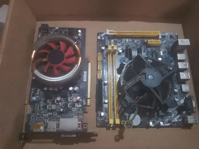 I3 7100t, com placa mãe funcionando e uma placa de vídeo HD 6770