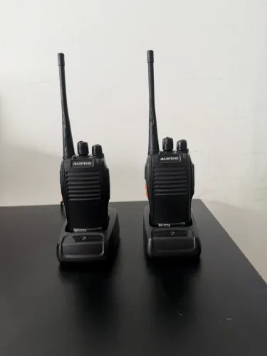 Vendo rádios comunicadores