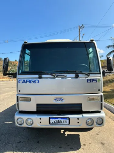ford cargo 815