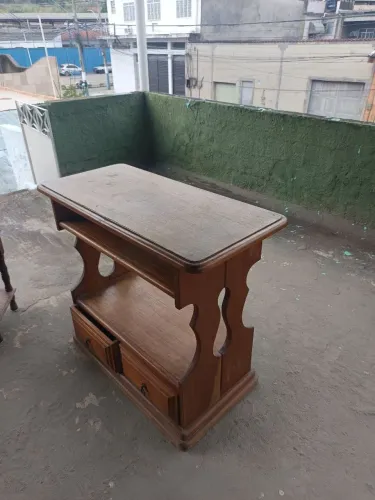 Cômoda com 2 mesas de cabeceira 