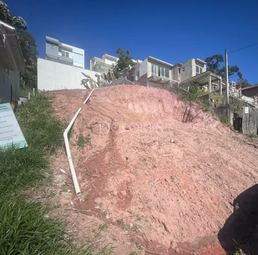 VENDA: TERRENO ESCRITURADO SEM ÁRVORES, CONDOMÍNIO ARUÃ LAGOS MOGI DAS CRUZES C/ A DOLORES