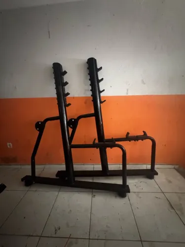 Suporte de agachamento.