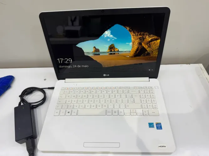 Notebook LG Branco ultra slim 