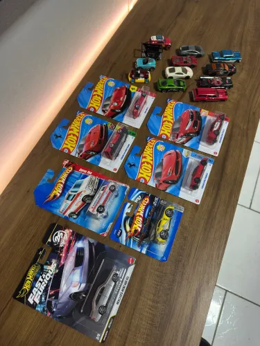 Coleção Hot Wheels 19 minis
